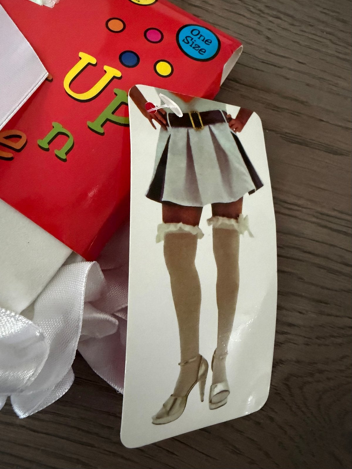 Witte kousen met strik en ruches - One Size, Maat 38/40 (M), Carnaval, Nieuw, Ophalen of Verzenden