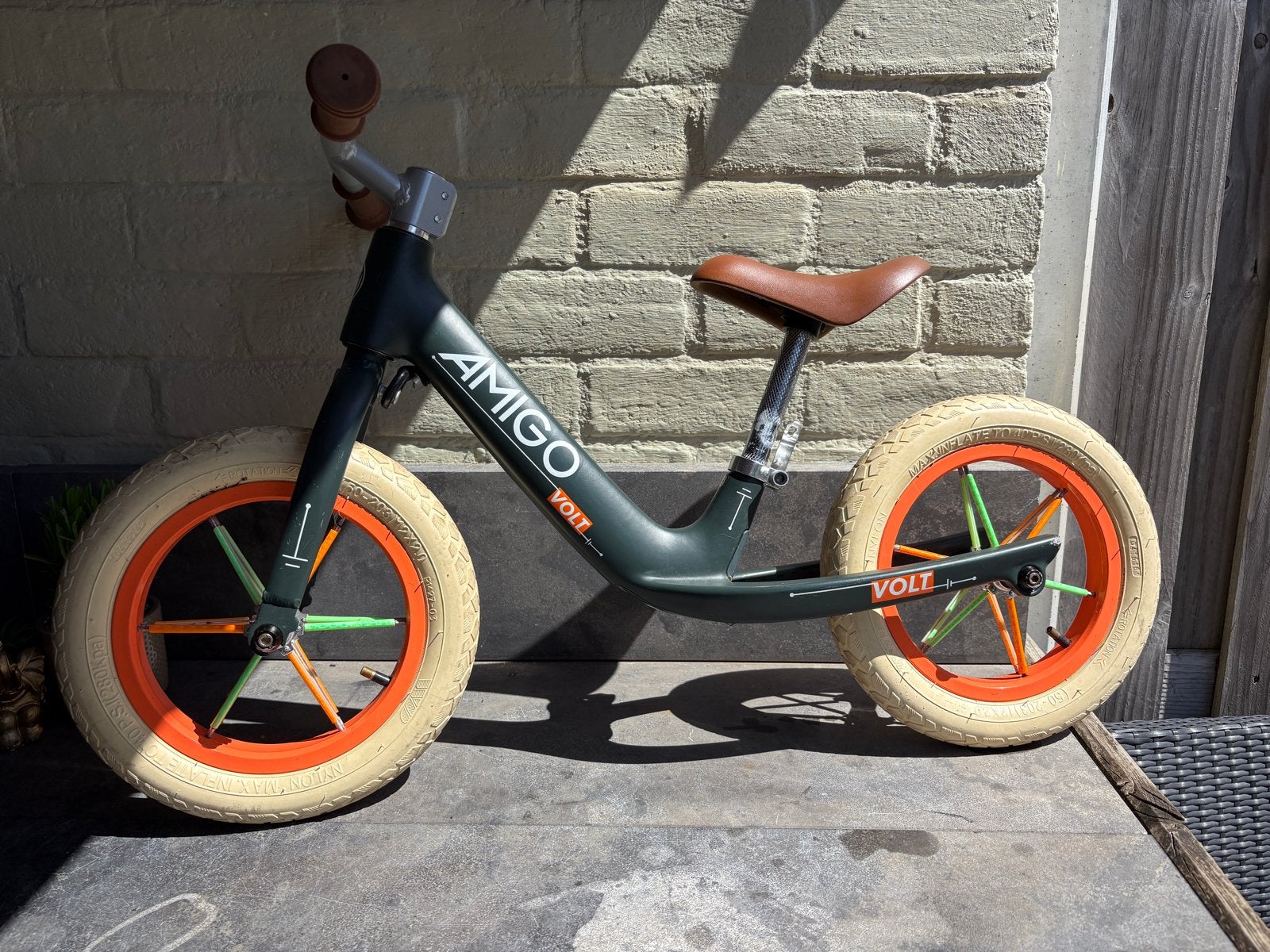 Amigo Volt loopfiets - Zo goed als nieuw, Fietsen en Brommers, Fietsen | Kinderfietsjes, Zo goed als nieuw, 16 tot 20 inch, Ophalen