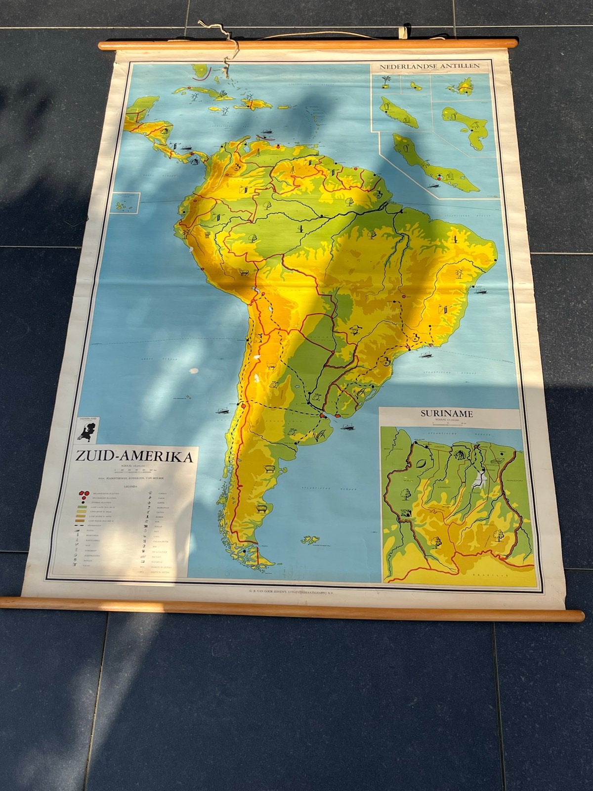 Oude schoolkaart Zuid-Amerika, Ned. Antillen & Suriname, Boeken, Gelezen, Overige gebieden, Ophalen of Verzenden, Landkaart
