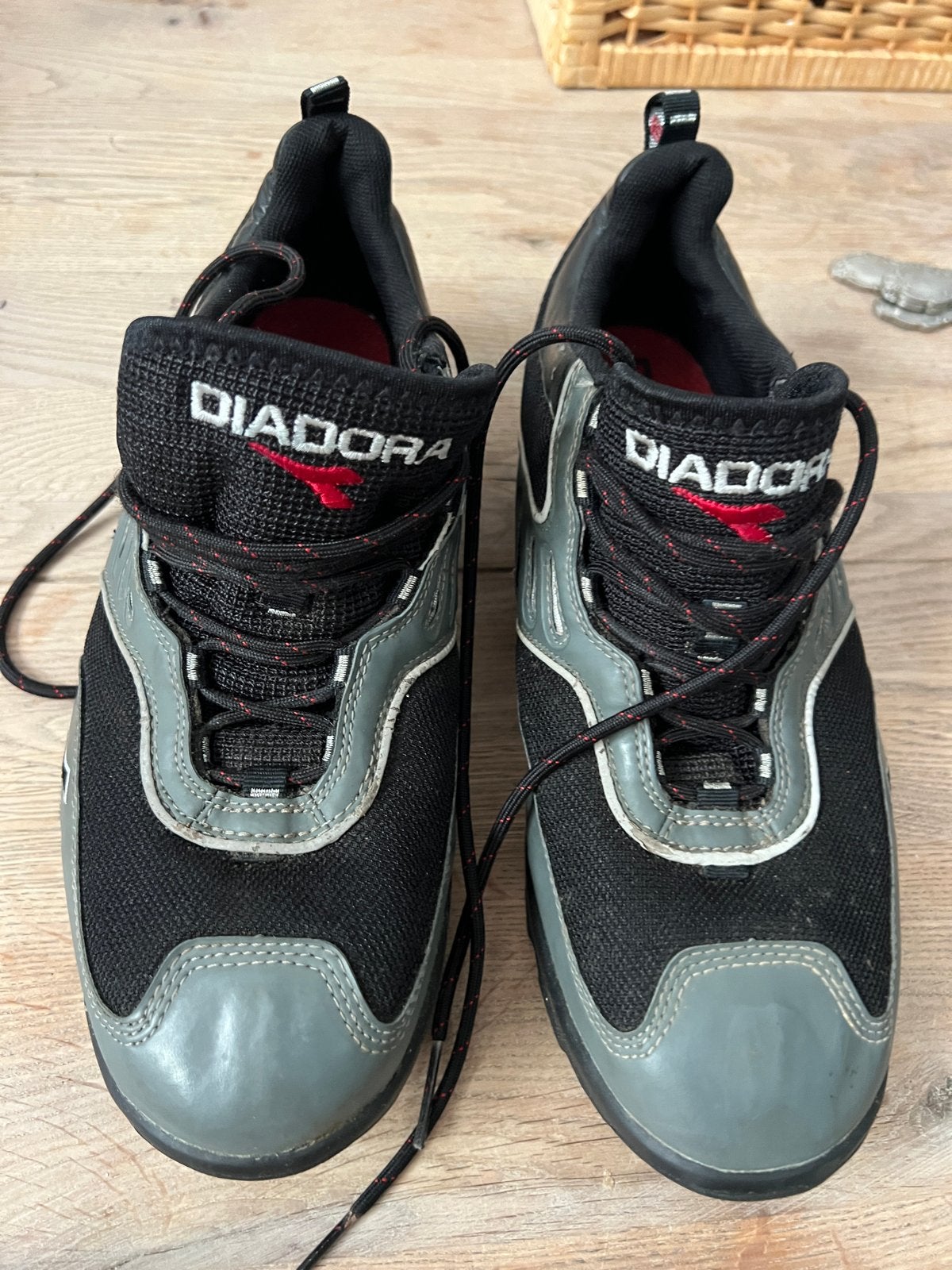 Diadora werkschoenen maat 45, Kleding | Heren, Ophalen of Verzenden, Gedragen, Zwart, Werkschoenen