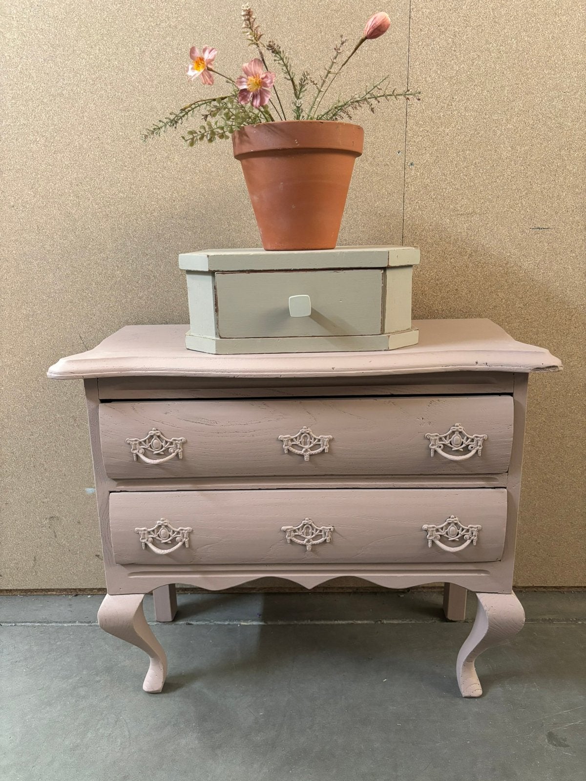 Brocante ladekast, Studio Larilo, 1 of 2 laden, Eikenhout, Zo goed als nieuw