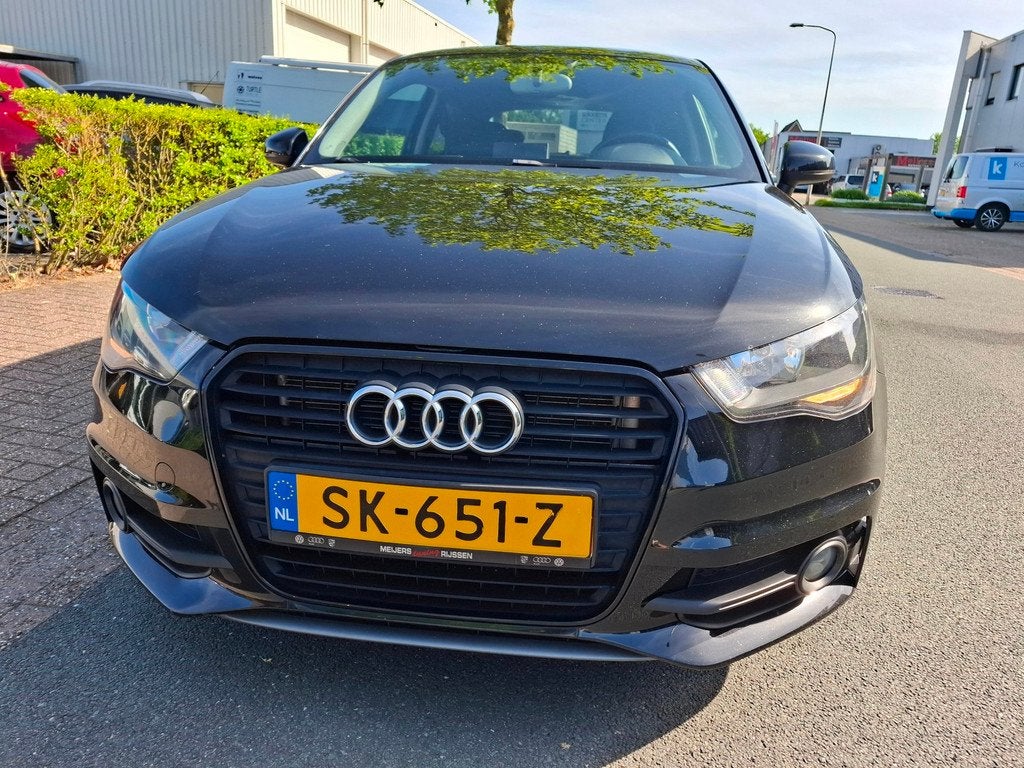 Audi A1 1.2 TFSI S-LINE AIRCO/NAVI/17INCH!, Auto's, Audi, Voorwielaandrijving, Euro 5, Zwart, 4 cilinders