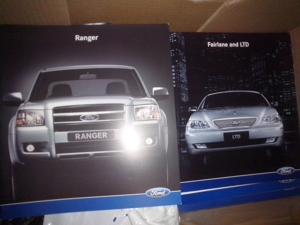 5x Ford brochures folders Australië oa Mondeo Fairlane LTD, Ophalen of Verzenden, Zo goed als nieuw, Ford
