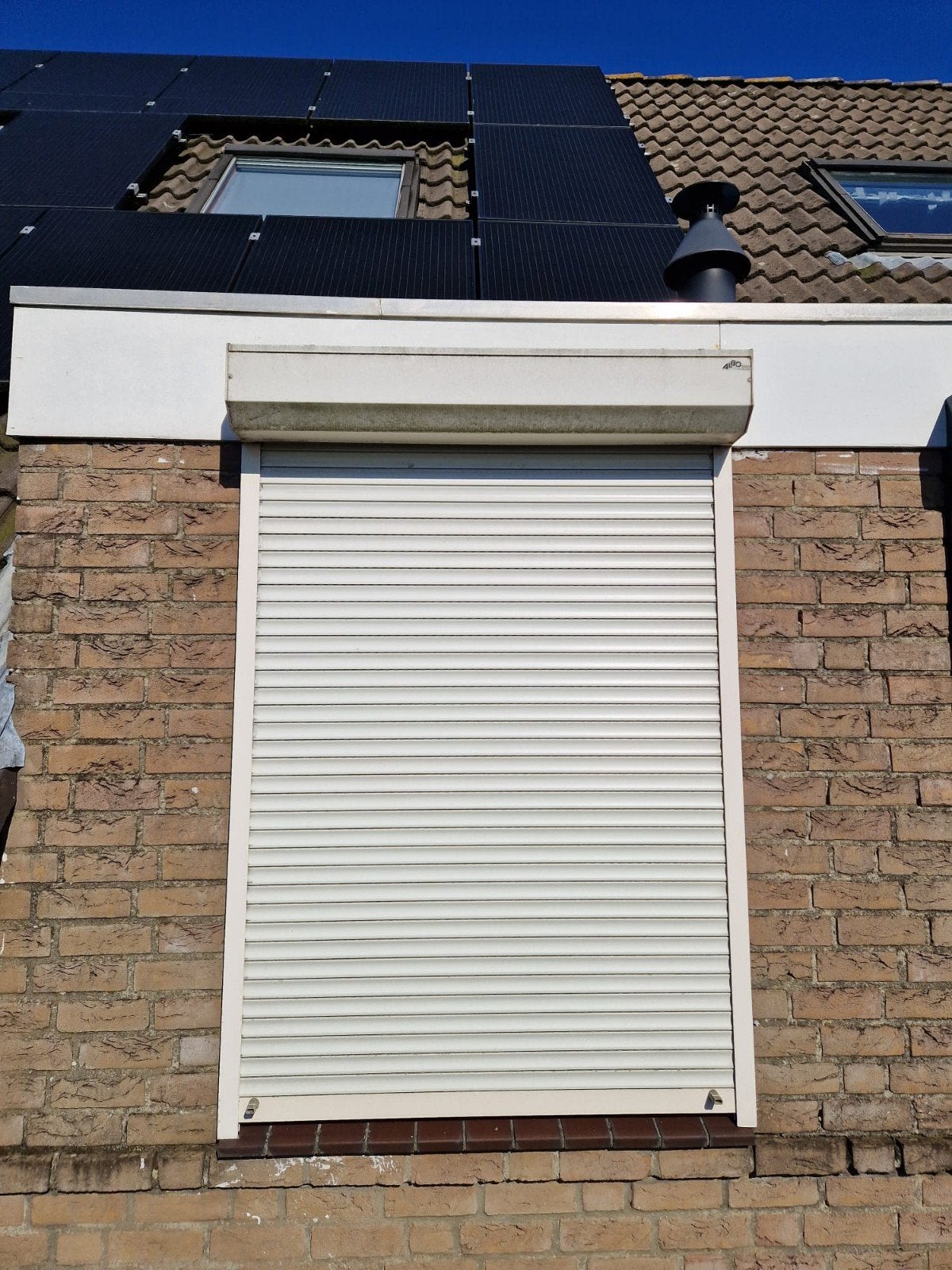 Albo Rolluik - 121x159 cm - Inclusief geleiders, Doe-het-zelf en Verbouw, Rolluiken, Ophalen, Gebruikt, 100 tot 150 cm, Wit