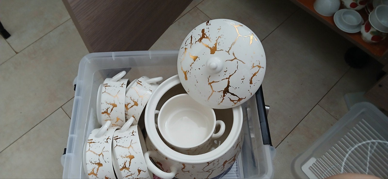 Luxe servies set met gouden marmerlook en bamboe details, Overige merken, Keramiek, Ophalen of Verzenden, Zo goed als nieuw
