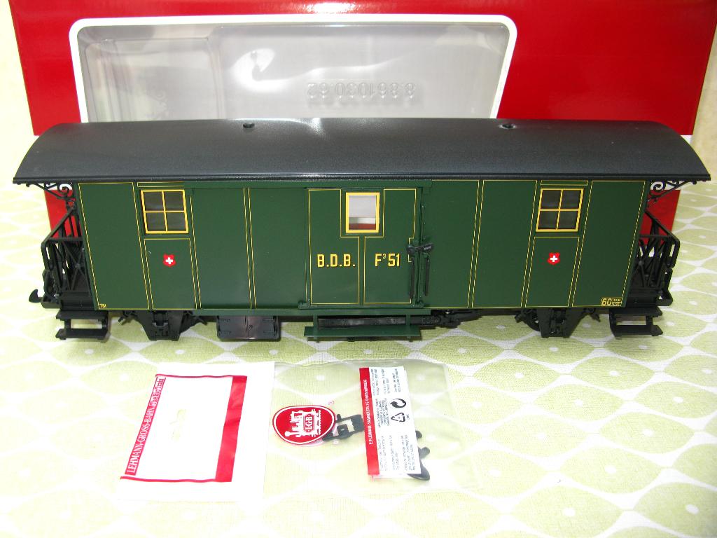 LGB : Ballenberg Post wagen nr. 40330 - als nieuw, Hobby en Vrije tijd, Gelijkstroom, Wagon, Ophalen of Verzenden, Zo goed als nieuw