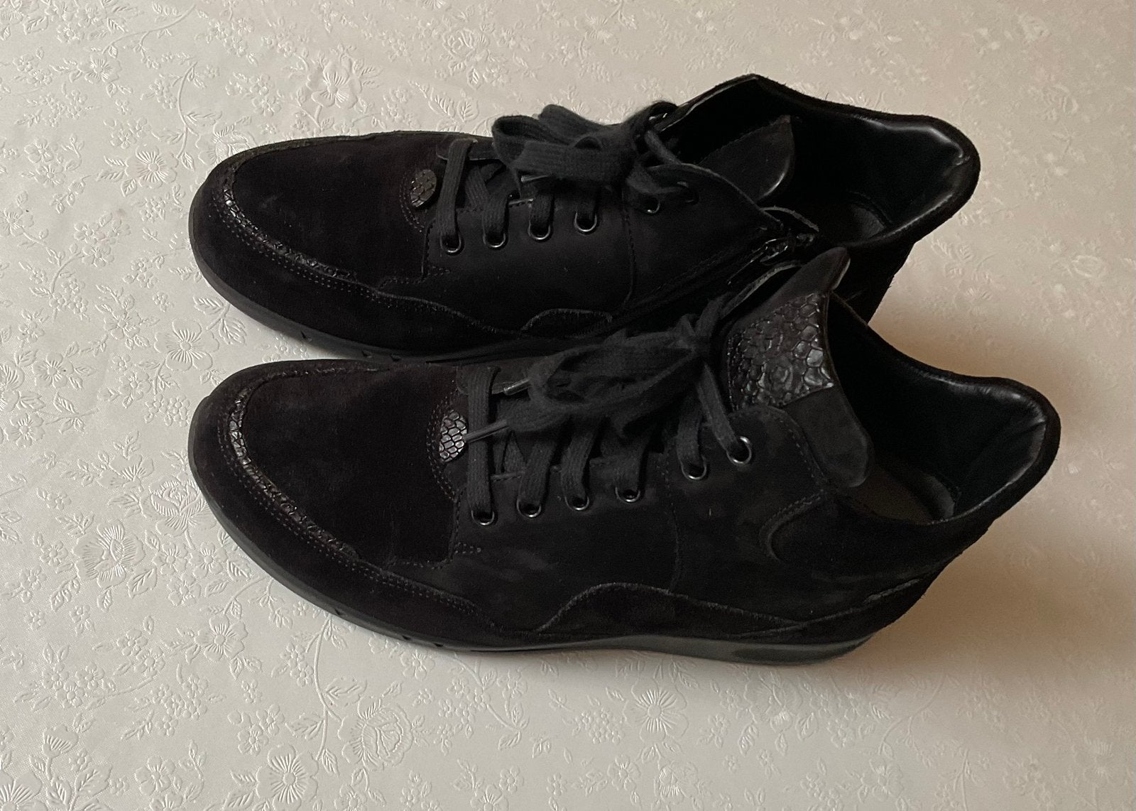 Durea half hoge sneaker, zwart., Ophalen, Zo goed als nieuw