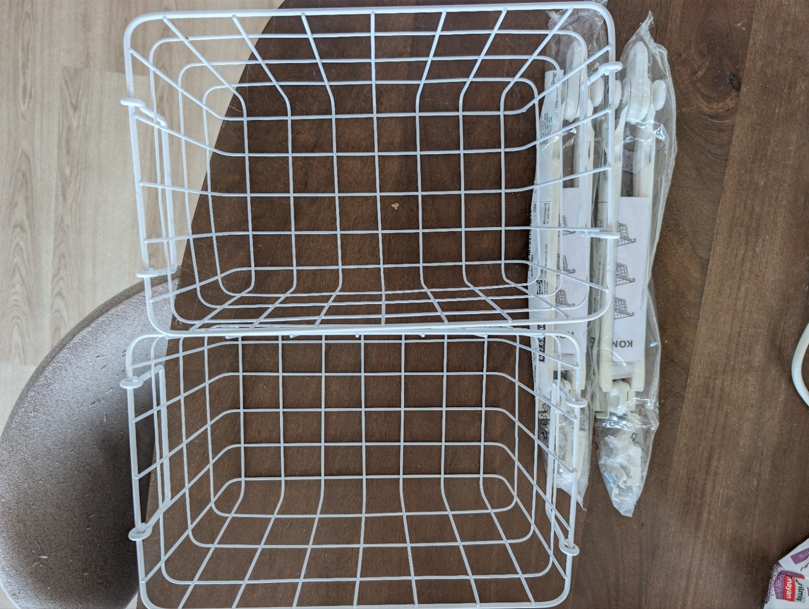 Ikea manden 20x30 cm en 4x Komplement Uitrekrail, Ophalen, Zo goed als nieuw