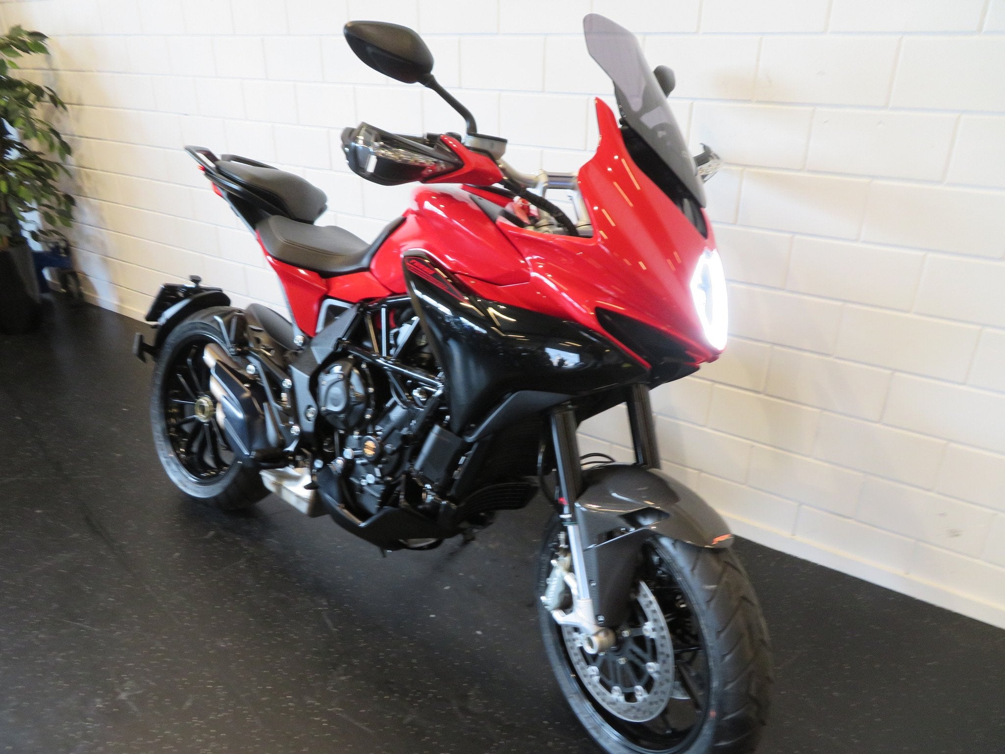 MV Agusta TURISMO VELOCE 800 ABS HELE MOOIE! (bj 2020), Gebruikt, Bedrijf, 800 cc, Overig