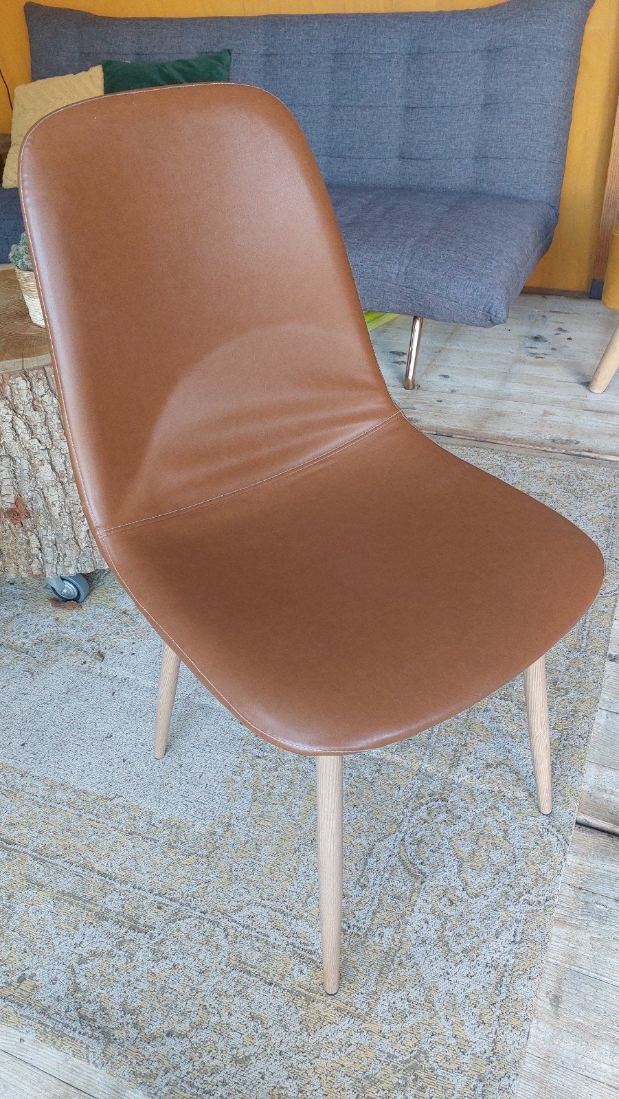 Moderne bruine sky leren stoel met metalen houtlook poten, Ophalen, Eén, Kunststof, Gebruikt