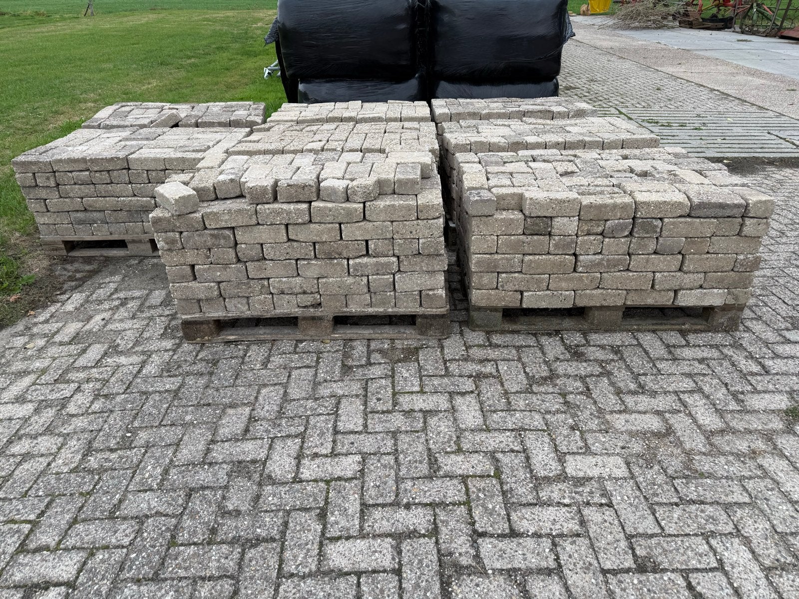 Gebruikte betontegels voor terras of oprit, Ophalen, Overige materialen, Gebruikt, Minder dan 20 cm