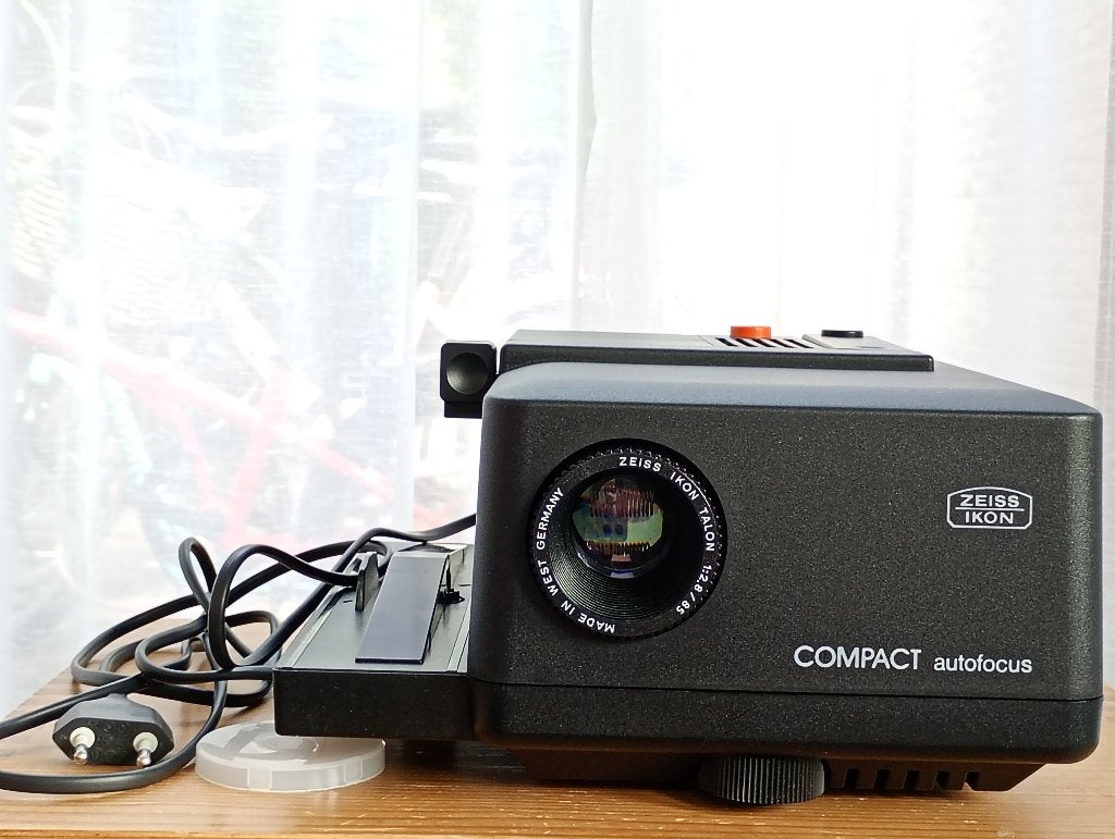Zeiss Ikon Perkeo Compact autofocus diaprojector, Audio, Tv en Foto, Ophalen of Verzenden, Gebruikt