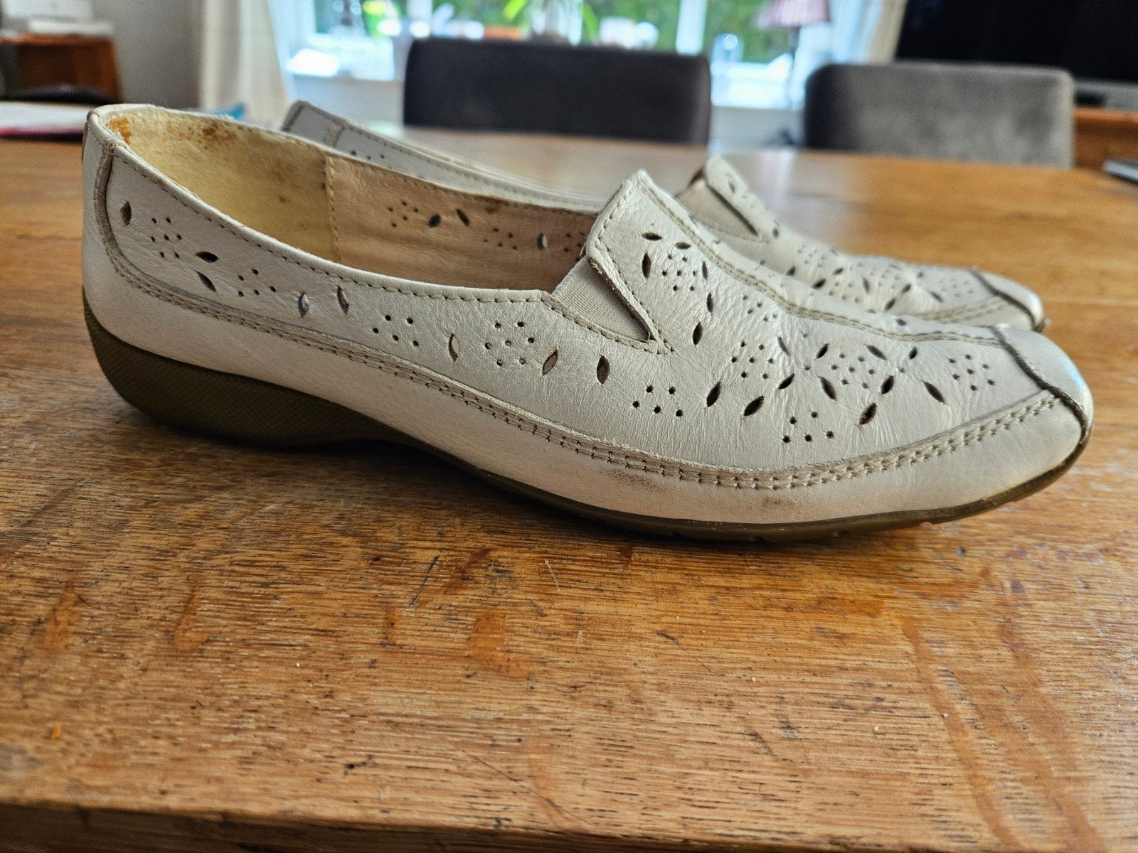 BEEGLE SCHOENEN instappers MAAT 39, Ophalen of Verzenden, Loafers