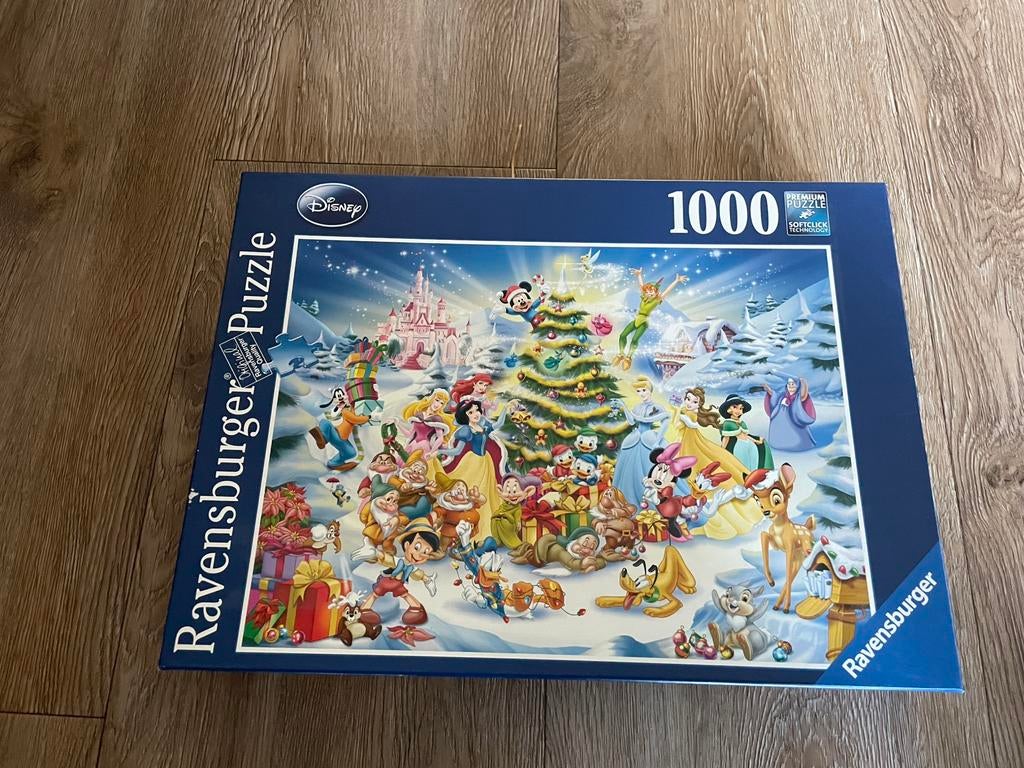 Disney Kerst puzzel 1000 stukjes, Ophalen of Verzenden, 500 t/m 1500 stukjes, Zo goed als nieuw