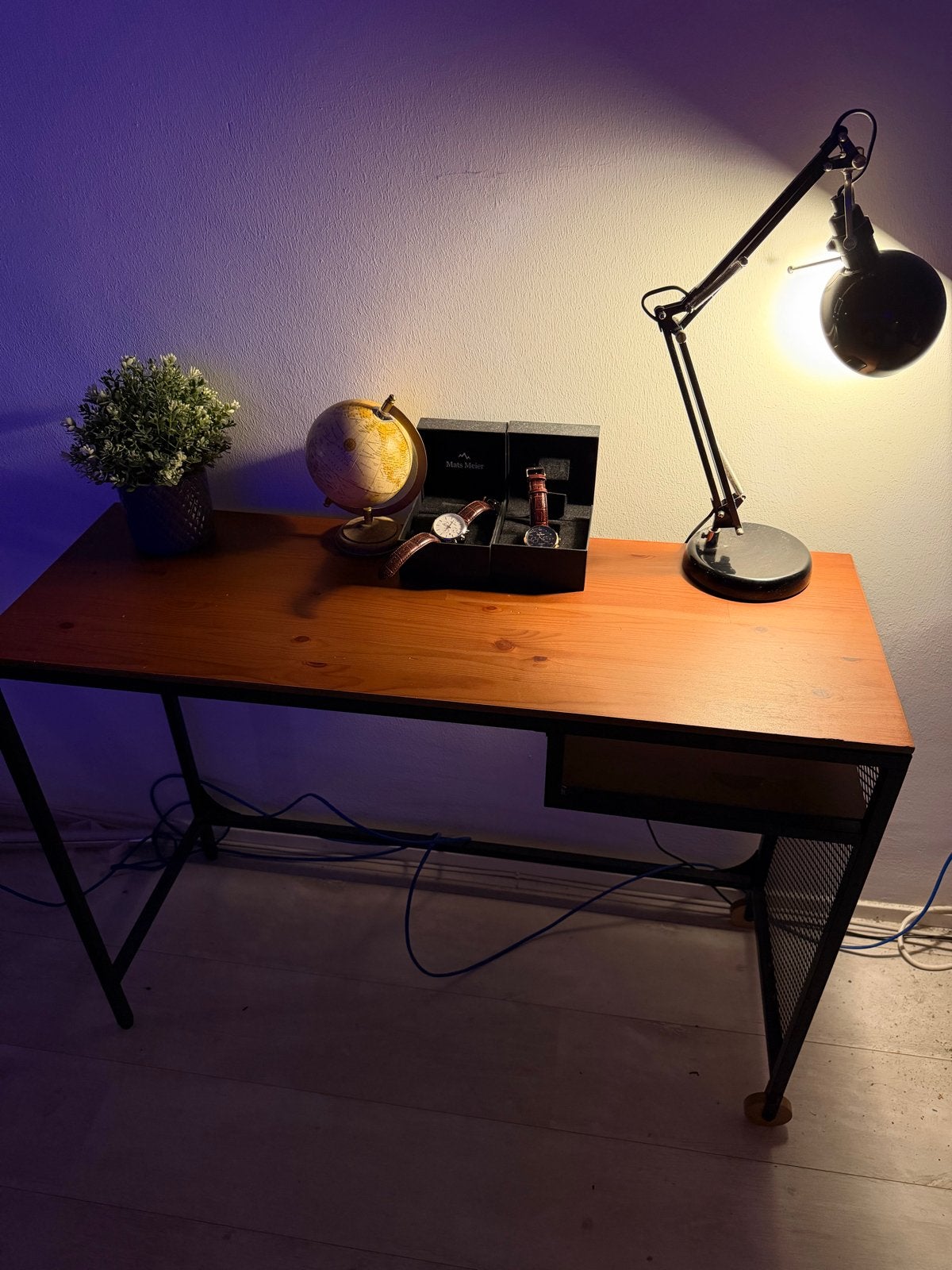 IKEA FJÄLLBO Bureau - Industrieel & Stijlvol, Huis en Inrichting, Ophalen, Hout, Zo goed als nieuw, Industrieel