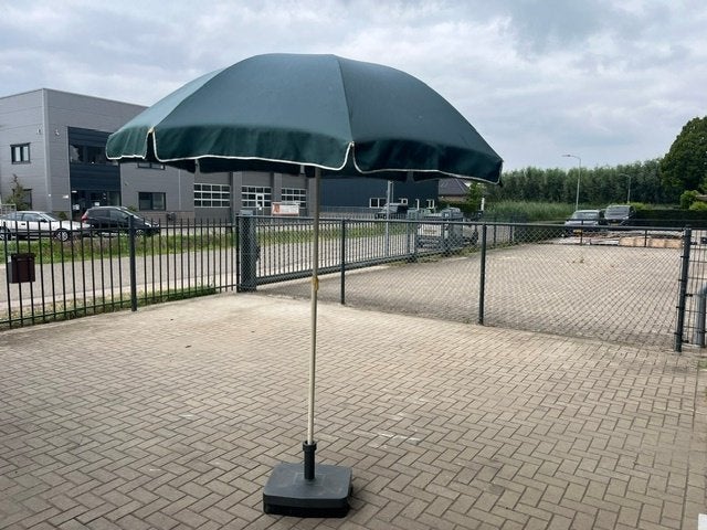 parasol met voet te koop, Ophalen, Gebruikt