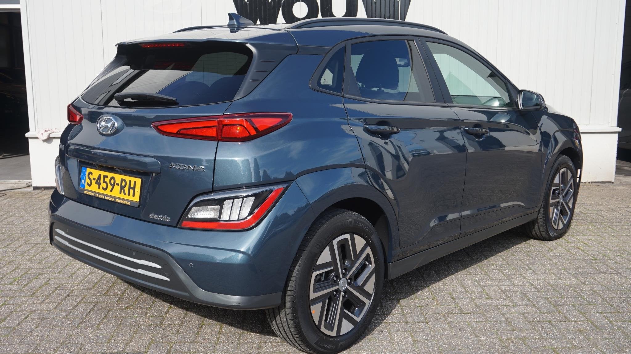 Foto 2 van Hyundai Kona EV Premium 64 kWh NL auto