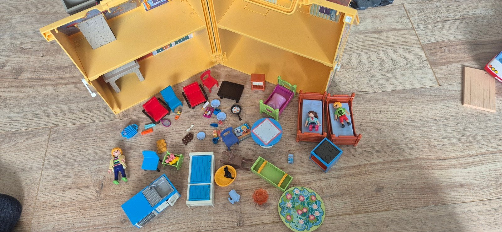 Playmobil meeneem poppenhuis, Ophalen of Verzenden, Zo goed als nieuw