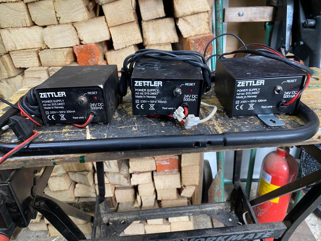 Zettler Voedingen 24V DC 500mA (3 stuks), Ophalen, Gebruikt