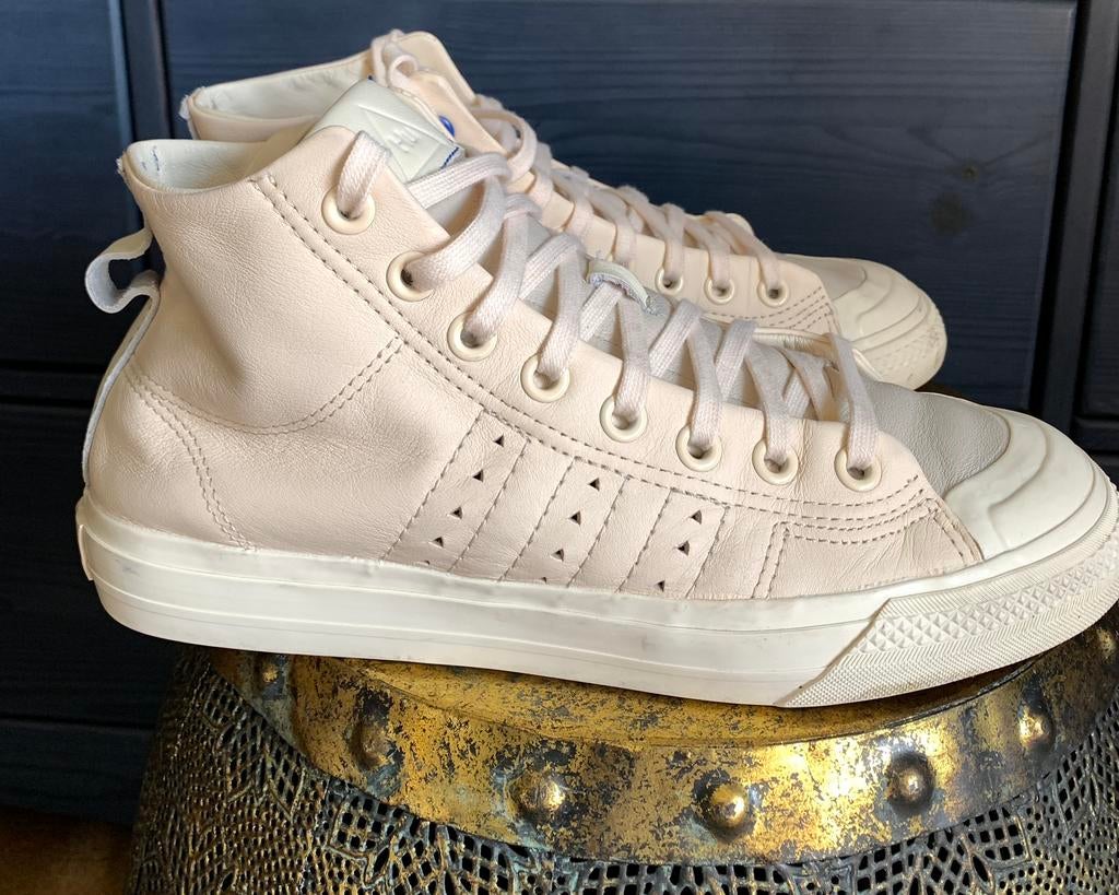 Pharrell Williams x Adidas Nizza Hi 40 2/3, Kleding | Heren, Schoenen, Wit, Ophalen of Verzenden, Sneakers of Gympen, Zo goed als nieuw