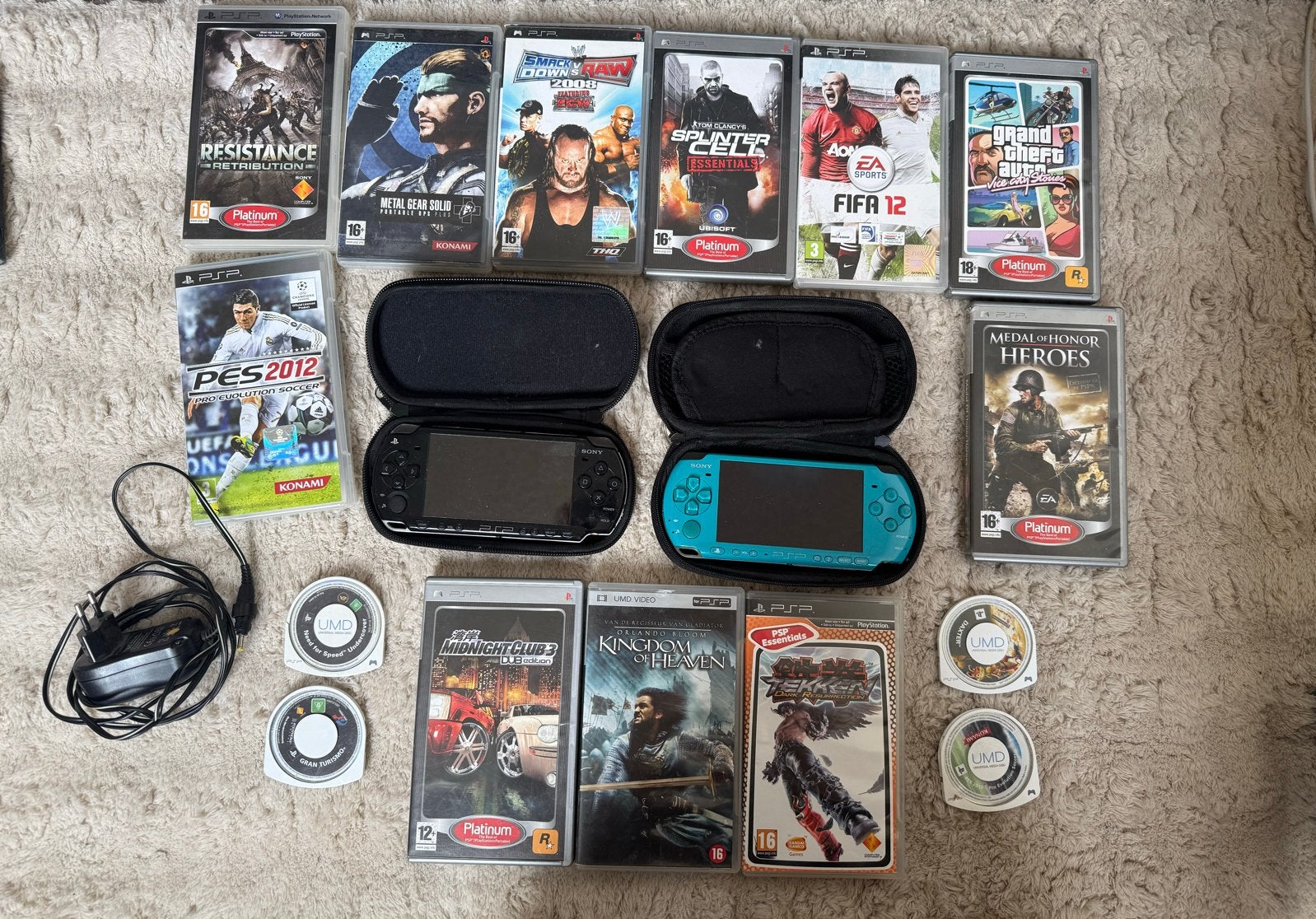 PSP Slim & PSP Go met 15 games en accessoires, Spelcomputers en Games, Ophalen of Verzenden, Gebruikt, Met games, PSP Slim