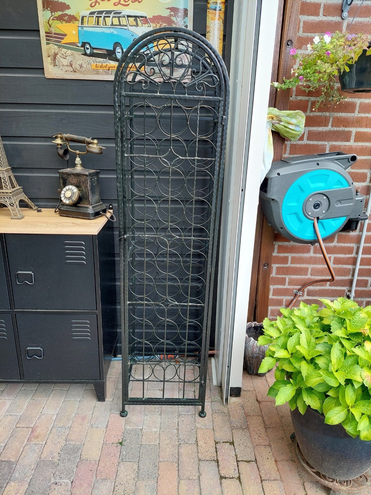 Ijzeren wijnrek., Ophalen, IJzer