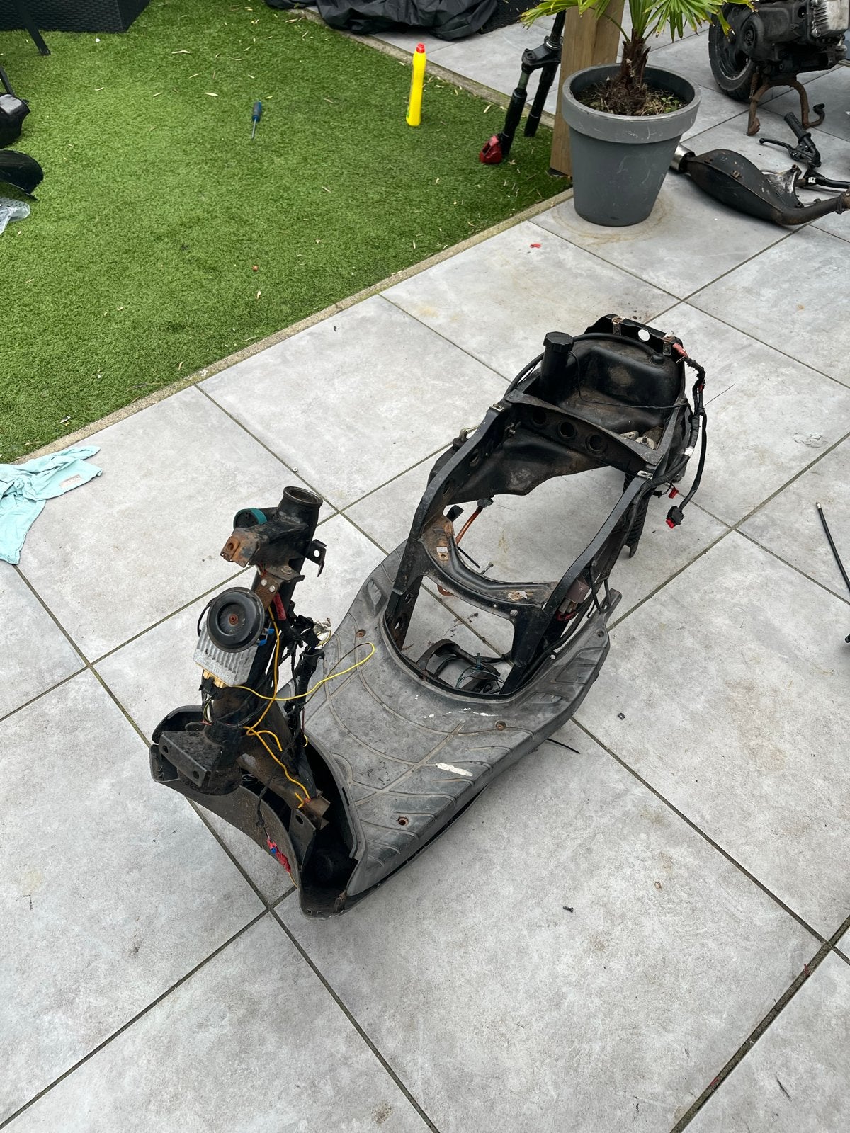 Zip 4-takt frame met 2-takt subframe - Snor, Ophalen, Gebruikt, Frame