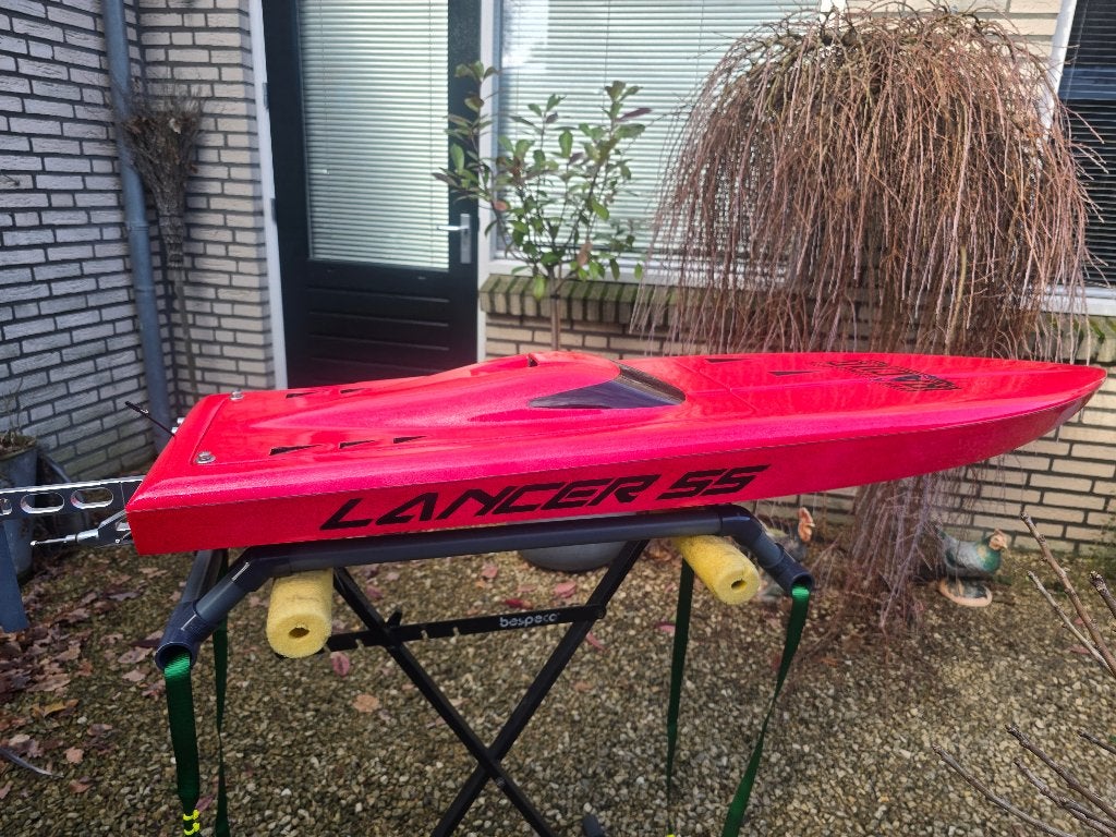 Lancer 55 MTC twin powerboot kan met zender en ontvanger weg, Hobby en Vrije tijd, Modelbouw | Boten en Schepen, Ophalen, Nieuw