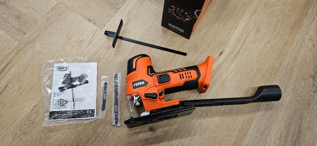 Decoupeerzaag op accu (niet meegeleverd!) past op AX power, Ophalen, Decoupeerzaag, FERM, Zo goed als nieuw