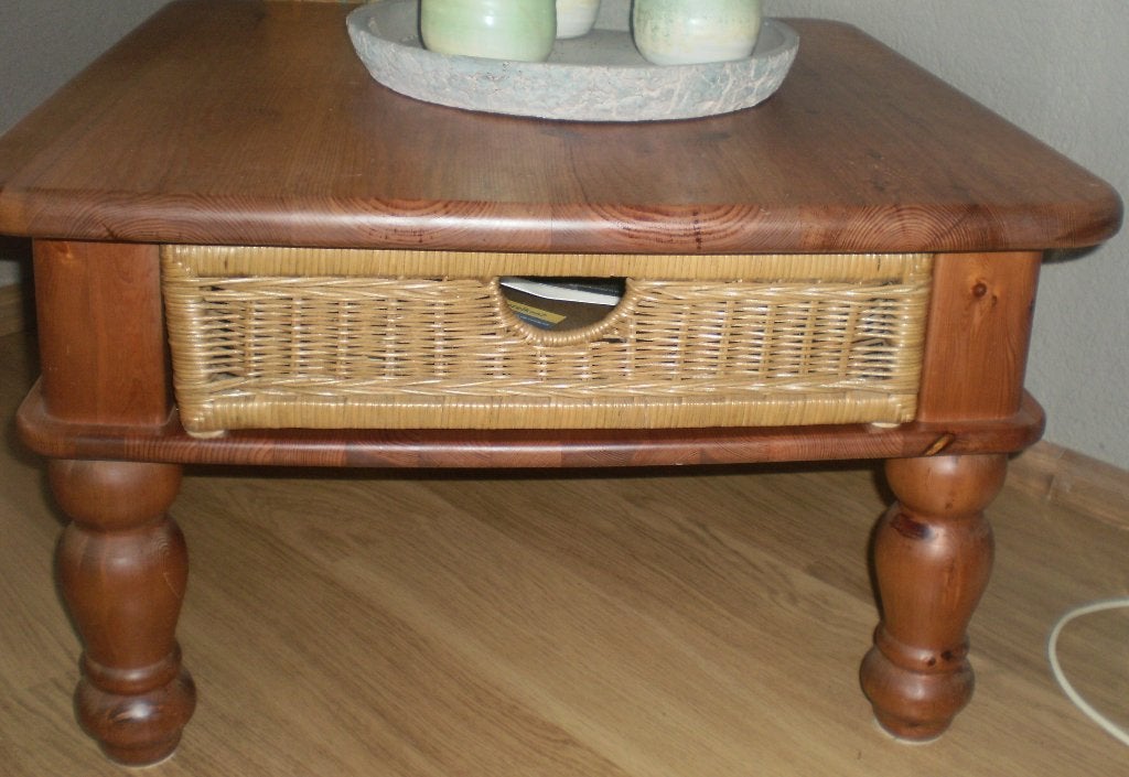 Stevige hoektafel & salontafel  '' Copie Antiek '', Huis en Inrichting, Tafels | Salontafels, Ophalen, Gebruikt, 100 tot 150 cm