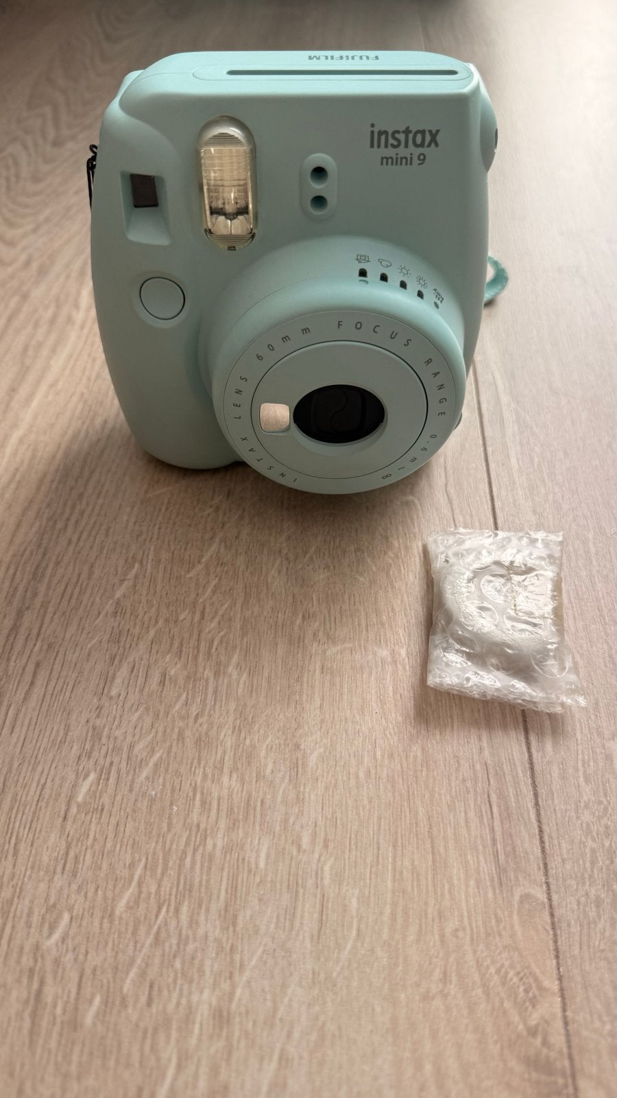 Fujifilm Instax Mini 9 - Mintgroen Instant Camera, Ingebouwde flitser, Instant camera, Ophalen of Verzenden, Zo goed als nieuw