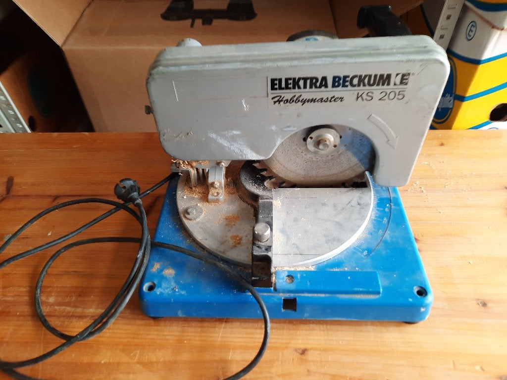 Elektra Beckum Hobbymaster KS 205 afkortzaag, Doe-het-zelf en Verbouw, Ophalen, Electra beckum, Gebruikt, 600 tot 1200 watt
