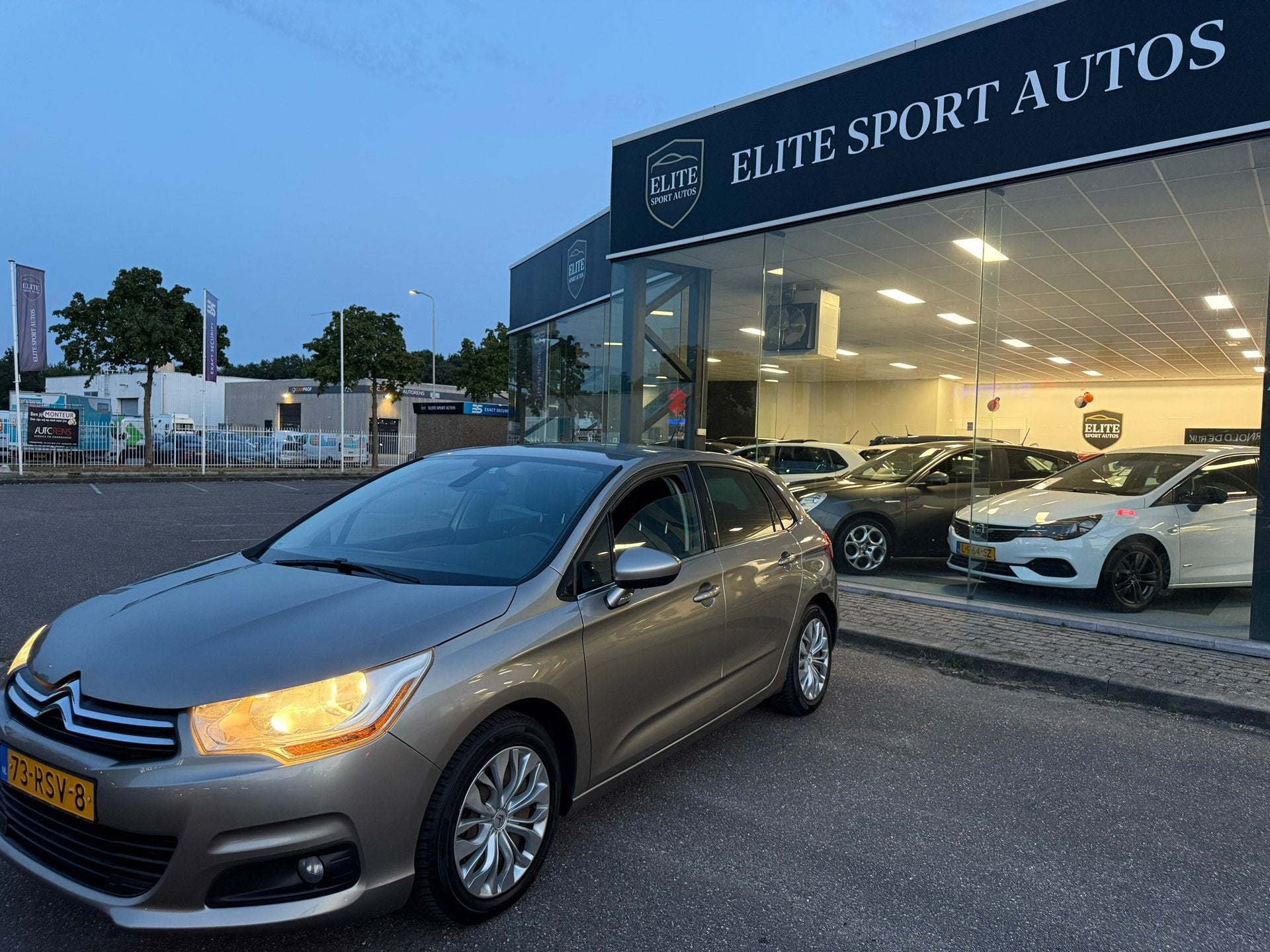 Citroen C4 1.6 VTi Tendance I Cruise control I Parkeersensor, Auto's, Voorwielaandrijving, Euro 5, Stof, Zwart