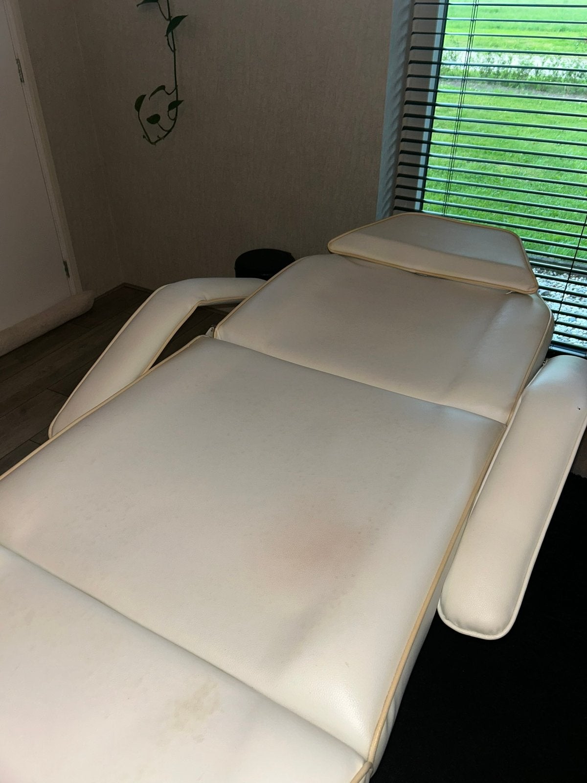 Foto 4 van Behandelstoel / massagestoel