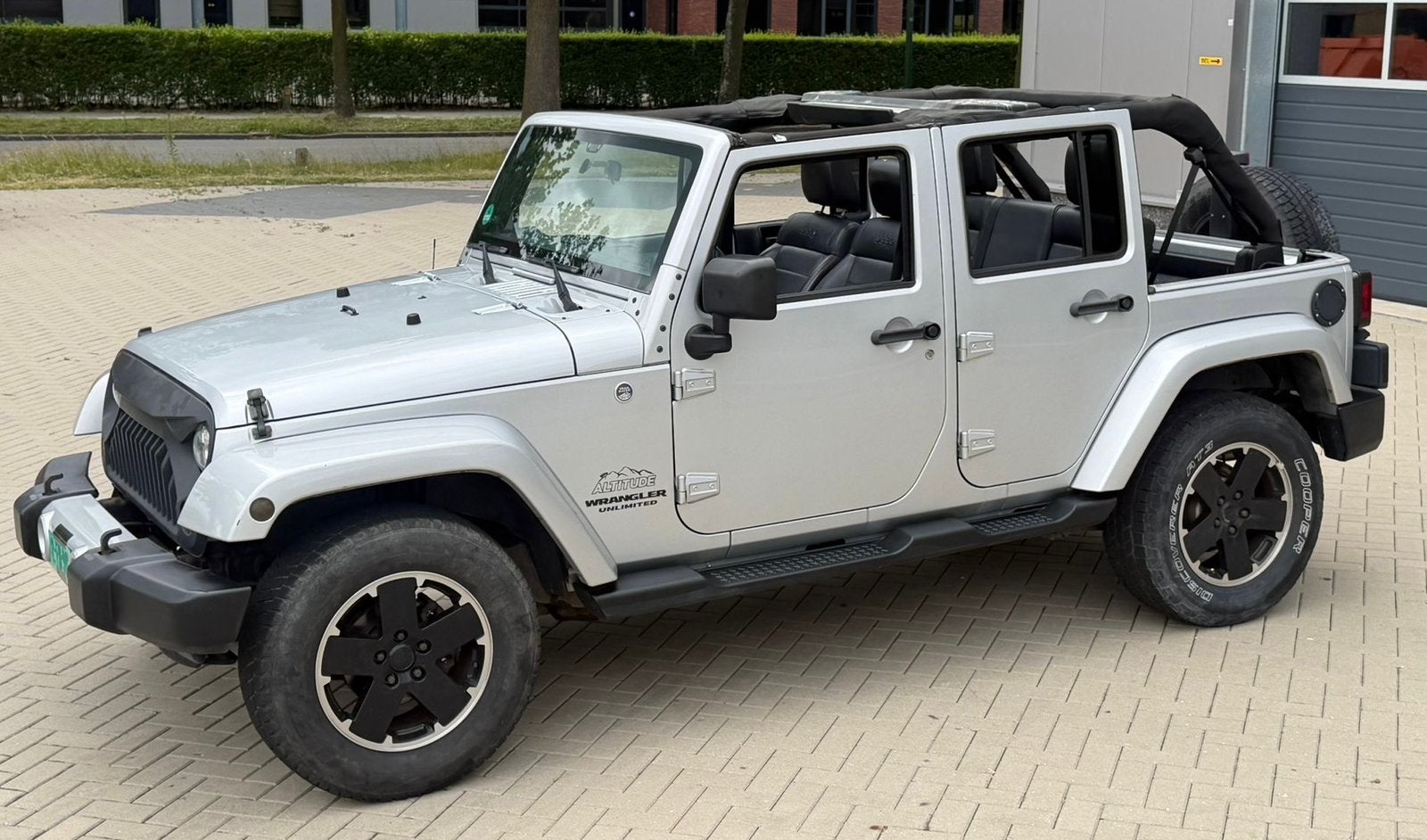 ‼️JEEP WRANGLER JK 3.6 284PK SAHARA BLACK EDITION HARDTOP‼️, Auto's, Jeep, USB, Euro 5, Zwart, 2000 kg