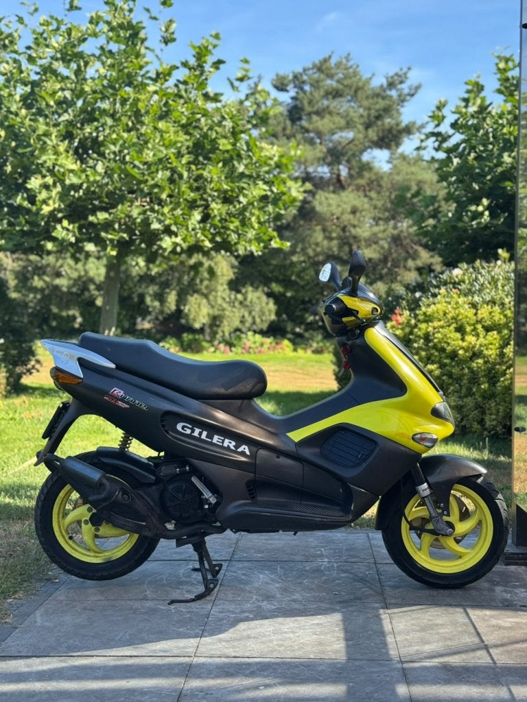 ⭐️Gilera runner sp pro geel opaco 13011 kilometer⭐️, Fietsen en Brommers, Scooters | Piaggio, Niet ingevuld, Niet ingevuld, Niet ingevuld