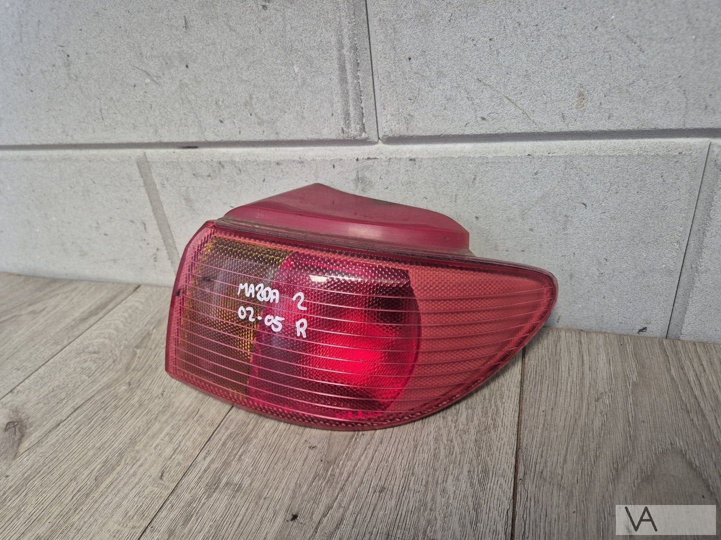 Achterlicht rechts voor Mazda 2 2003 - 2006 rood nette staat, Gebruikt, -, -, Ophalen of Verzenden