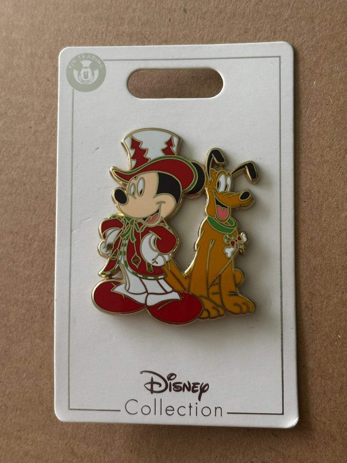 Disney Pin Mickey Mouse Pluto Christmas Limited Edition, Verzamelen, Ophalen of Verzenden, Mickey Mouse, Zo goed als nieuw