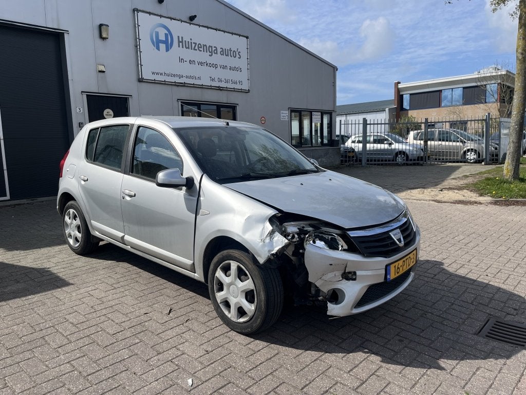 Dacia Sandero 1.2 Lauréate| 5DRS| AIRCO| Schade! (bj 2011), Voorwielaandrijving, Euro 5, Stof, Gebruikt