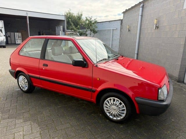 Nissan Micra oldtimer, foto 3