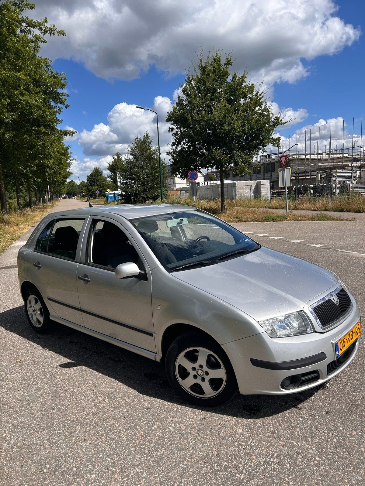 Skoda Fabia 1.2 47KW 2005 Grijs, Auto's, Voorwielaandrijving, 1025 kg, 1198 cc, Origineel Nederlands
