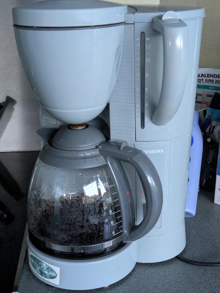 KOFFIEZETAPPARAAT, Ophalen, Afneembaar waterreservoir, Gebruikt, 10 kopjes of meer