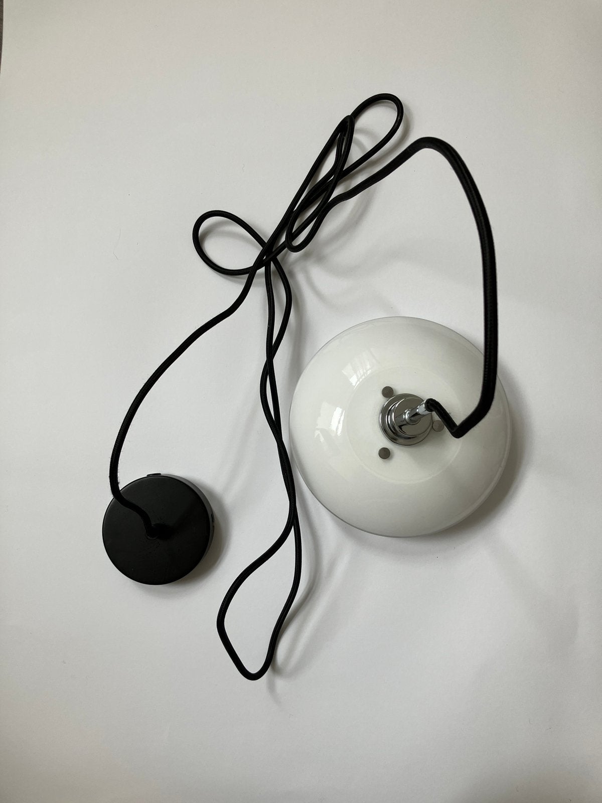 Louis poulsen like glass hanging lamp 21cm, Huis en Inrichting, Lampen | Hanglampen, Gebruikt, Mid century, Overige fittingen