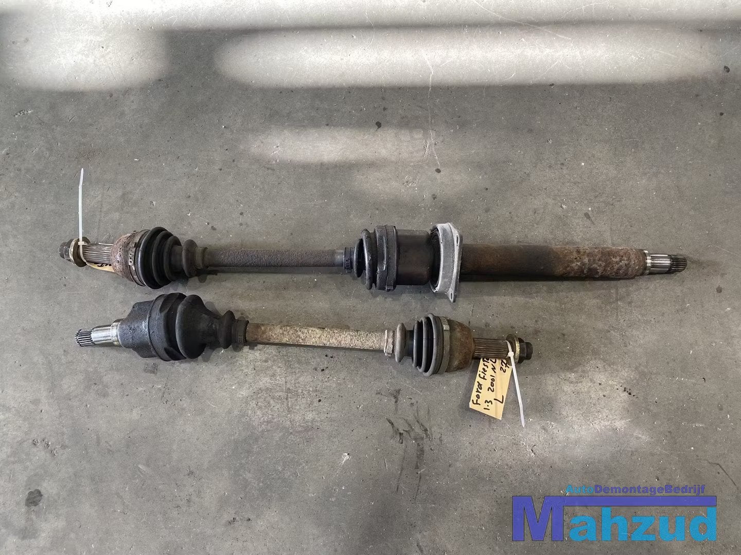 FORD FIESTA 4 1.3 8V rechts links aandrijfas, Gebruikt, Info@ford.com, Ophalen of Verzenden, Ford