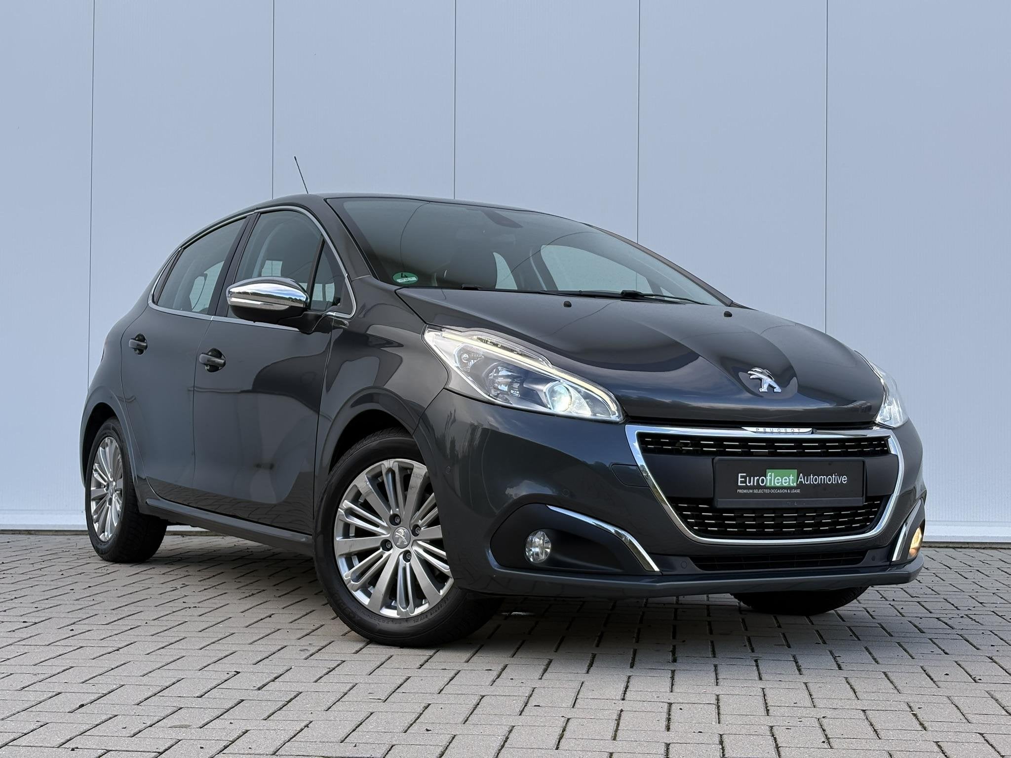 Peugeot 208 1.2 PureTech Allure | Automaat | Park Assist | C, Gebruikt, Euro 6, 1199 cc, Leder en Stof
