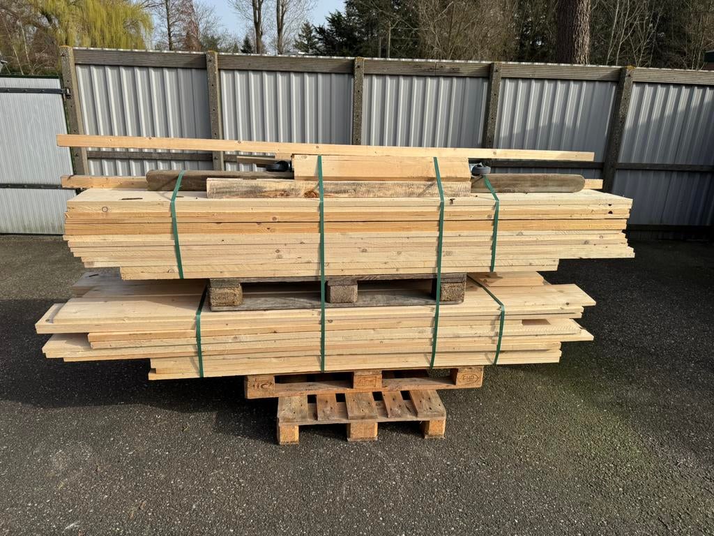 Partij steigerhout onbehandeld + planken, Ophalen, 25 tot 50 mm, Zo goed als nieuw, 200 tot 250 cm