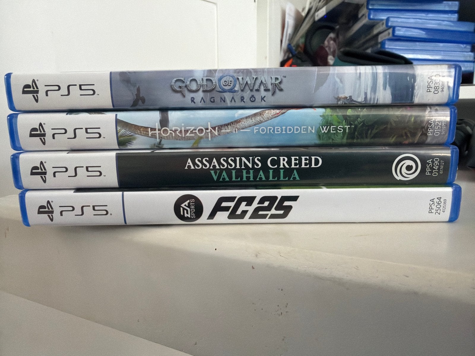 4 PS5 Games: God of War, Horizon, Assassin's Creed, FC25, Vanaf 18 jaar, Overige genres, 1 speler, Ophalen of Verzenden