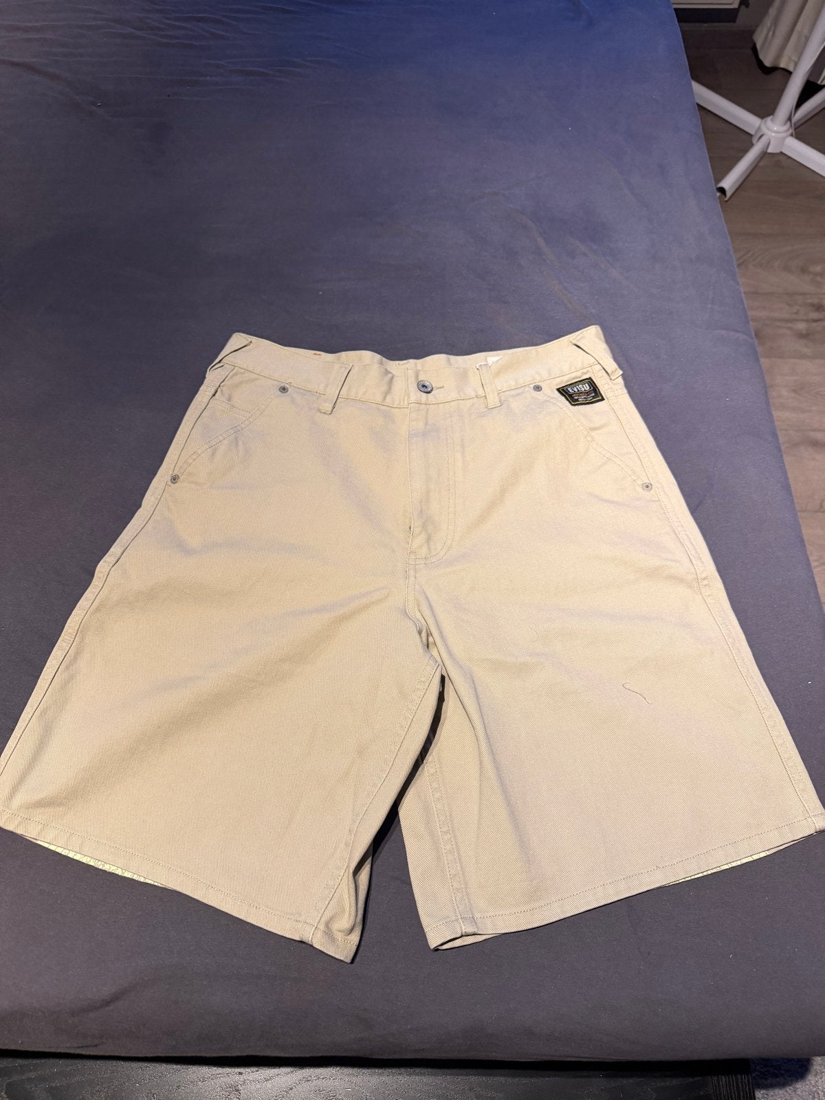 Evisu Shorts Beige - Maat 32, Ophalen of Verzenden, Nieuw, Overige maten, Beige