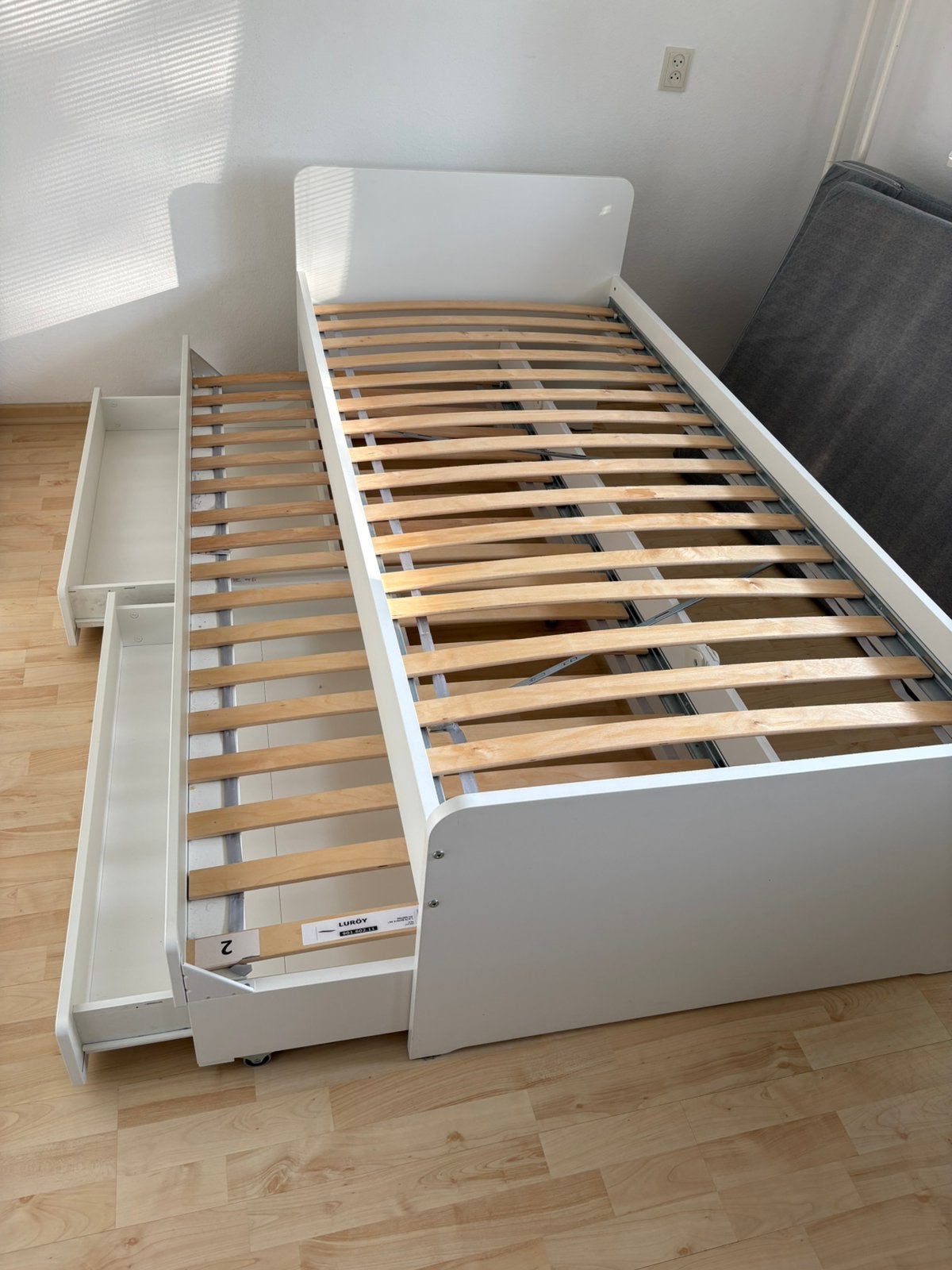 Eenspersoonsbed, wit, met extra uitschuifbed en 2 matrassen, 85 tot 100 cm, Gebruikt, 180 cm of meer, Ophalen