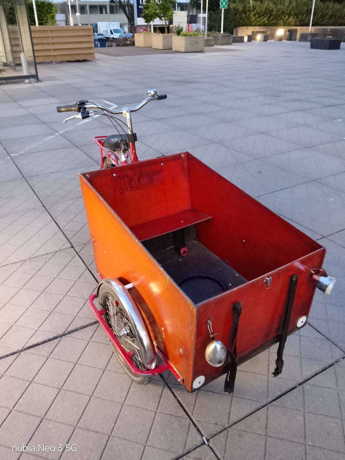 Bakfiets in zeer goede staat, Fietsen en Brommers, Fietsen | Bakfietsen, Overige merken, 4 kinderen of meer, Ophalen of Verzenden